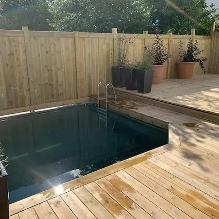 Big 10 Min Walk From Citycenter-swimmingpool Villa Stavanger