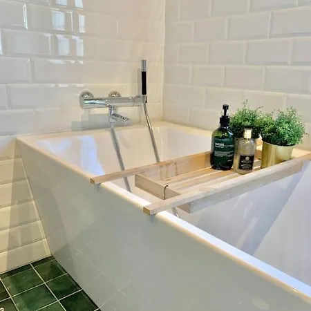 Villa Big 10 Min Walk From Citycenter-swimmingpool *